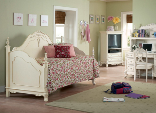 1386 daybed in cream