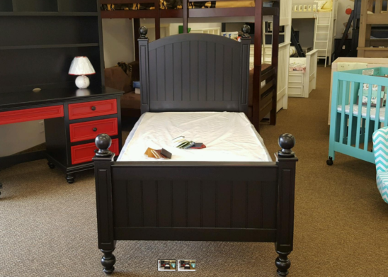 Kenmare round top 4 poster twin bed
