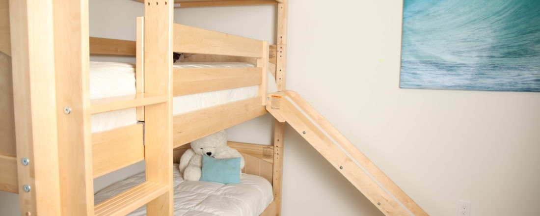 Maxtrix Twin Triple Bunk Bed with Ladder and Slide 2